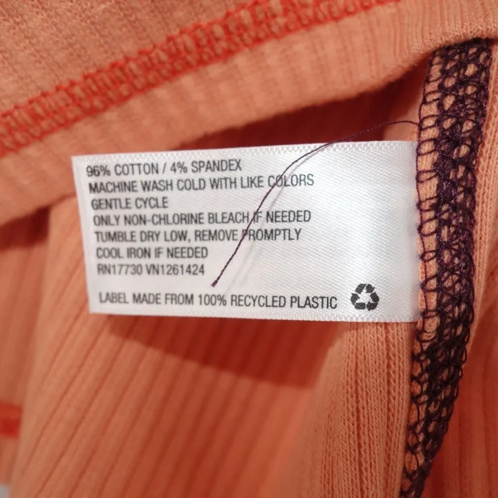 NEW Wild Fable Cropped Long Sleeve Baby Tee Shirt Women's Large Coral Peach - Picture 6 of 6